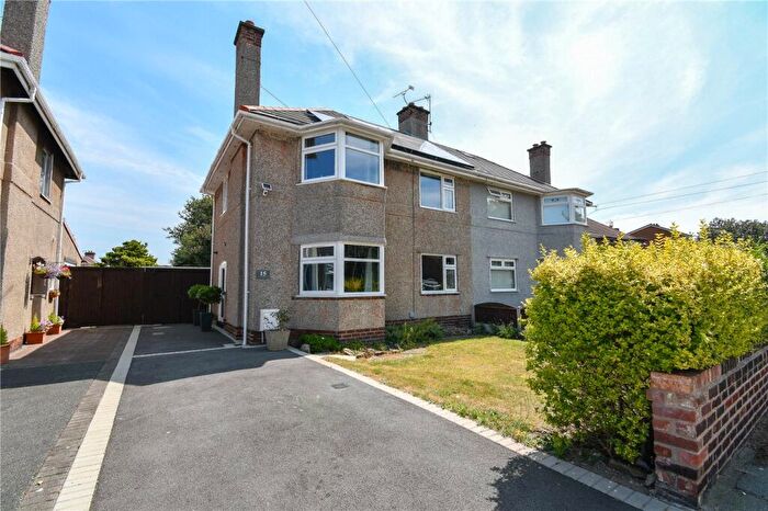 3 Bedroom Semi-Detached House For Sale In Leasoweside, Moreton, Wirral, CH46