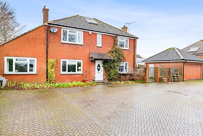 5 Bedroom Detached House For Sale In Sandling Road, Lyminge, Folkestone, CT18