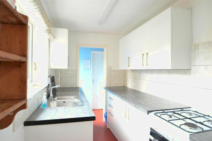 4 Bedroom Property To Rent In Wellington Street, York, YO10