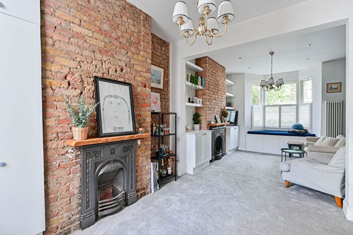 4 Bedroom Terraced House For Sale In Selkirk Road, London, Tooting Broadway, London, SW17