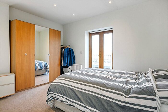 1 Bedroom Flat For Sale In Holloway Road, Holloway, Islington, London, N7