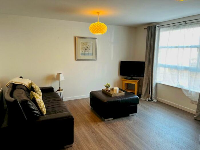 2 Bedroom Flat To Rent In A James Street, Aberdeen, AB11
