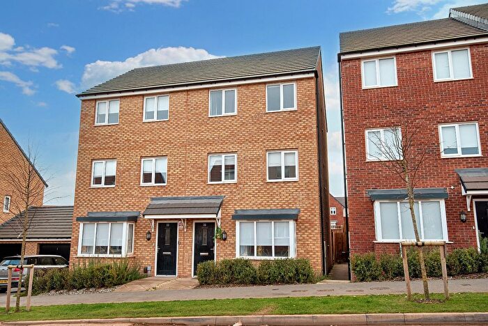 4 Bedroom Detached House To Rent In Harviston Avenue, Gedling, Nottingham, Nottinghamshire, NG4