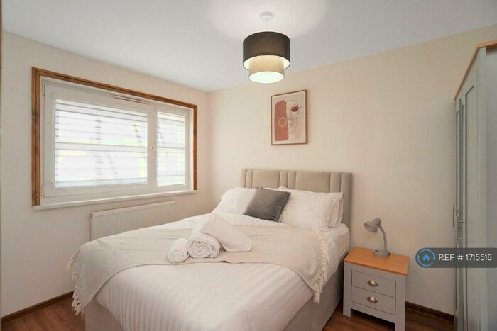 1 Bedroom Flat To Rent In Great Holme Court, Northampton, NN3