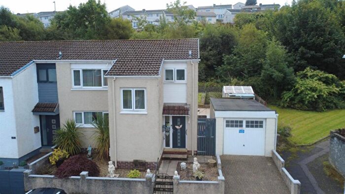 3 Bedroom End Of Terrace House For Sale In Aberfoyle Road, Greenock, PA15