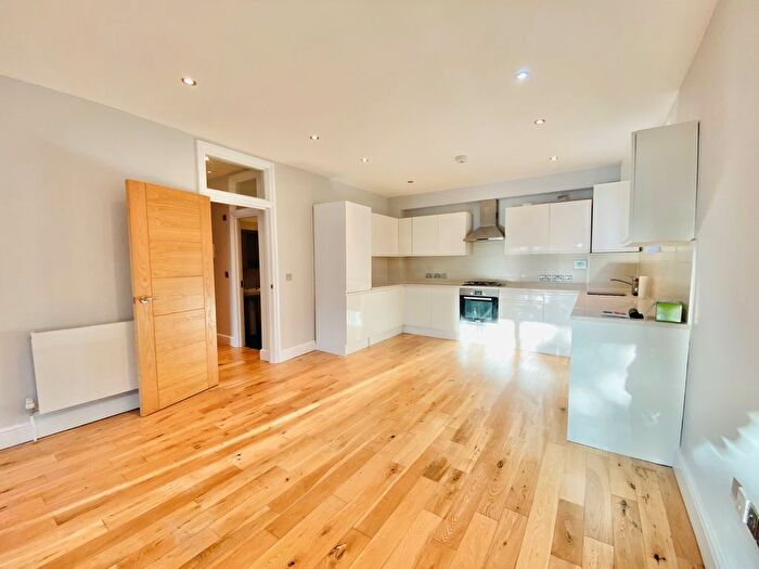 1 Bedroom Flat To Rent In Gloucester Road, New Barnet, EN5