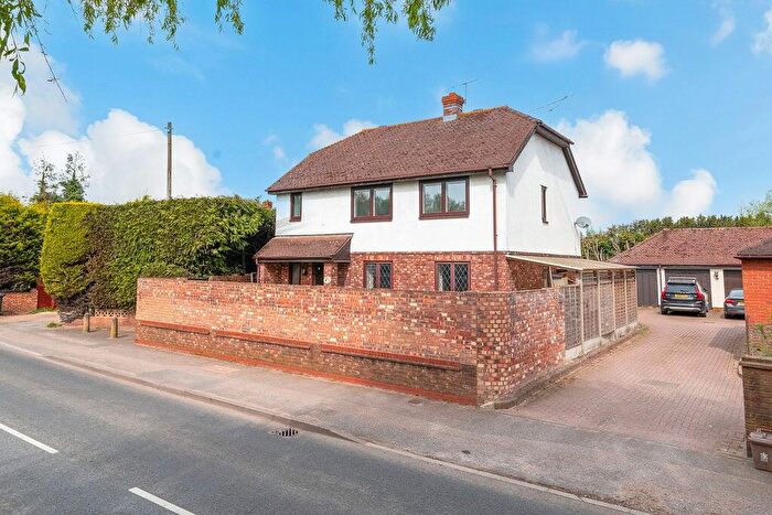 4 Bedroom Detached House For Sale In Thorney Mill Road, Iver, SL0