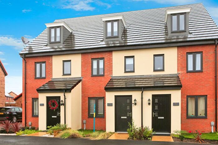 3 Bedroom Town House For Sale In Burnham Crescent, Hampton Woods, Peterborough, PE7