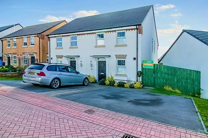 3 Bedroom Detached House To Rent In Beaconsfield, Wick, Cowbridge, CF71