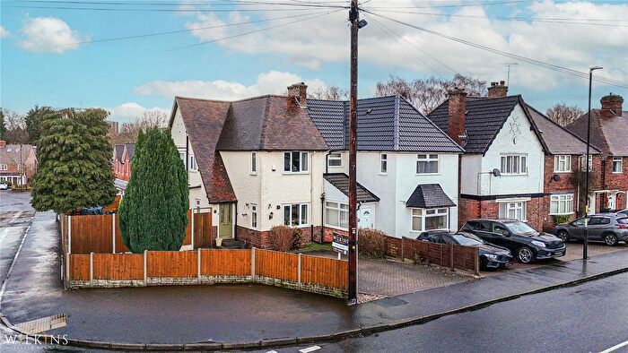 3 Bedroom Semi Detached House For Sale In Coles Lane, Sutton Coldfield, West Midlands, B72