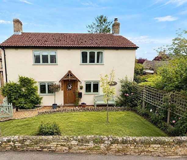4 Bedroom Detached House For Sale In Main Street, Woodnewton, Peterborough, PE8