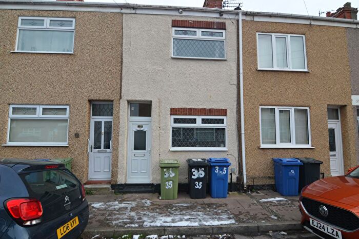 3 Bedroom Terraced House For Sale In Donnington Street, Grimsby, DN32