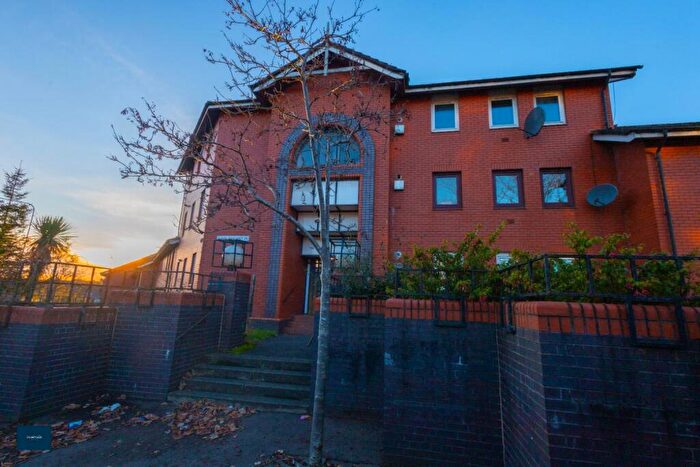 1 Bedroom Flat To Rent In Flat / Queen Margaret Drive Glasgow, G20