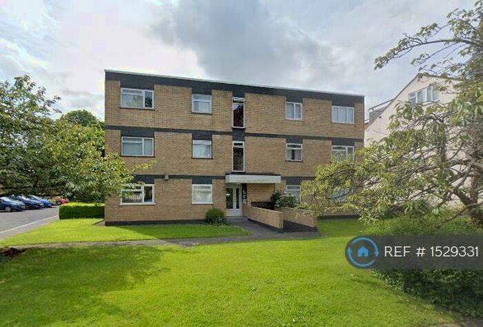 2 Bedroom Flat To Rent In Birch Close, Harborne, Birmingham, B17