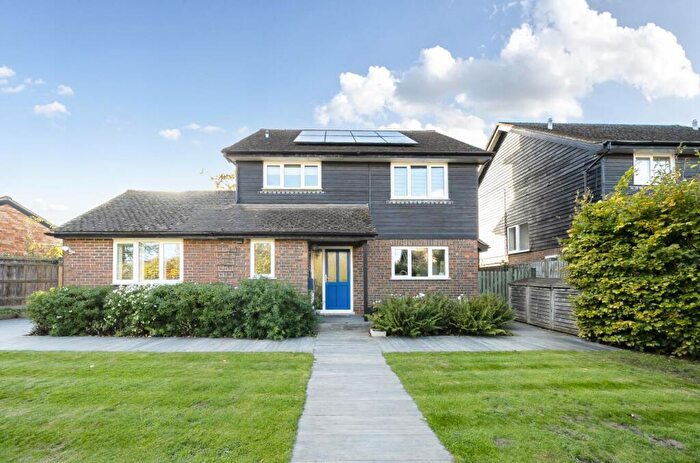 5 Bedroom Detached House For Sale In Shabbington, Buckinghamshire, HP18