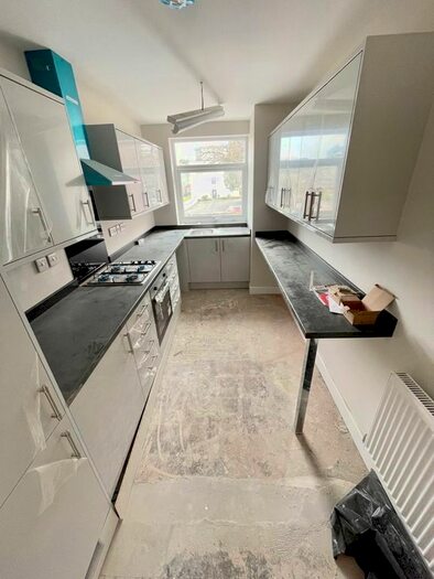 2 Bedroom Flat To Rent In Victoria Road, Ferndown, BH22