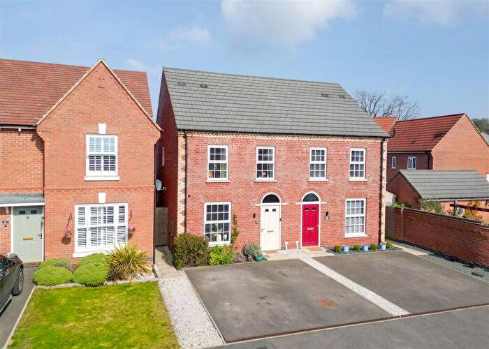 3 Bedroom Semi-Detached House For Sale In Winfield Way, Blackfordby, DE11