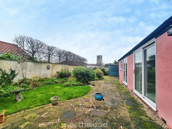 2 Bedroom Bungalow For Sale In Shires Close, Sprotbrough, Doncaster, DN5