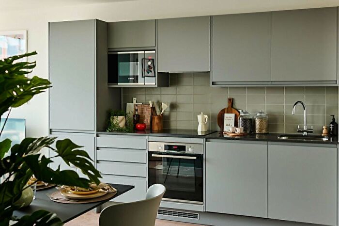 Apartment To Rent In Uncle Leeds, Whitehall, Leeds, LS1