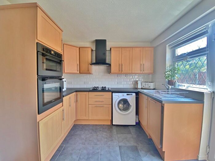 2 Bedroom End Of Terrace House For Sale In Florentine Way, Waterlooville, PO7