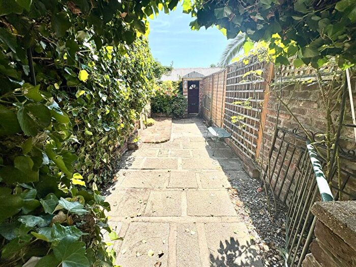 1 Bedroom Flat For Sale In Victoria Road South, Southsea, PO5