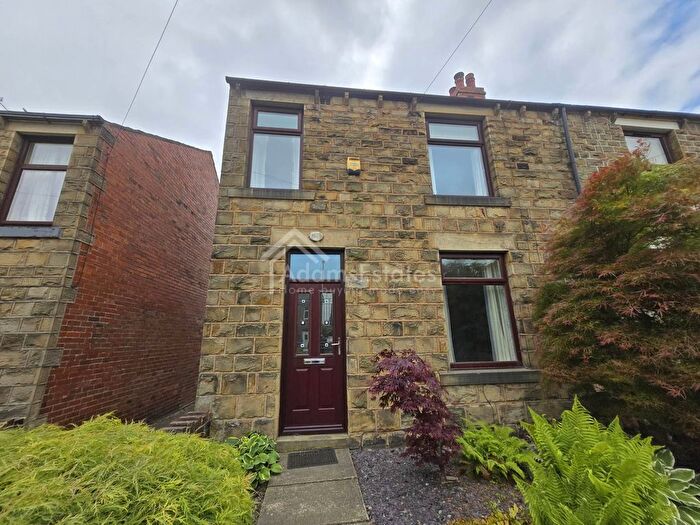 3 Bedroom Semi-Detached House To Rent In Bywell Road, Dewsbury, WF12