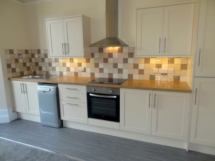 1 Bedroom Flat To Rent In South Road, Lancaster, LA1