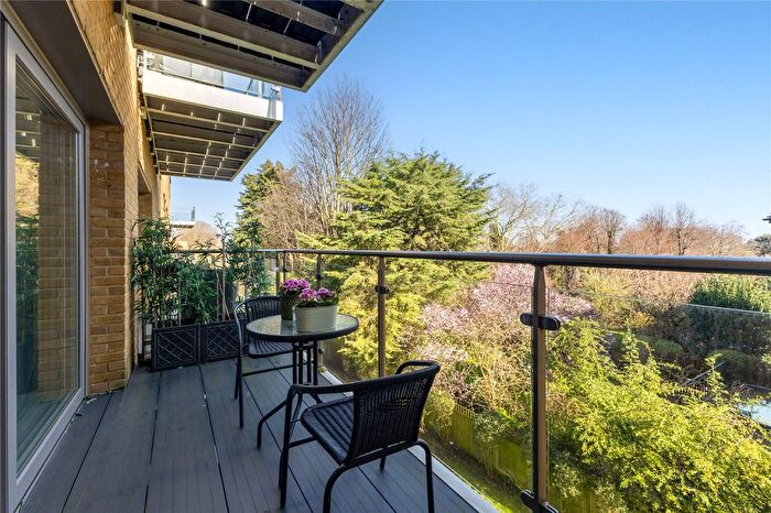 1 Bedroom Flat For Sale In Oakhill Road, Putney, London, SW15