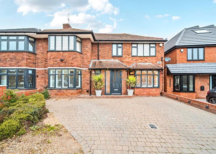 4 Bedroom Semi Detached House For Sale In Harrowes Meade, Edgware, HA8