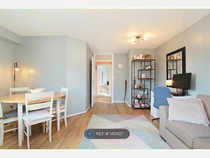 1 Bedroom Flat To Rent In Abbey Parade, London, SW19