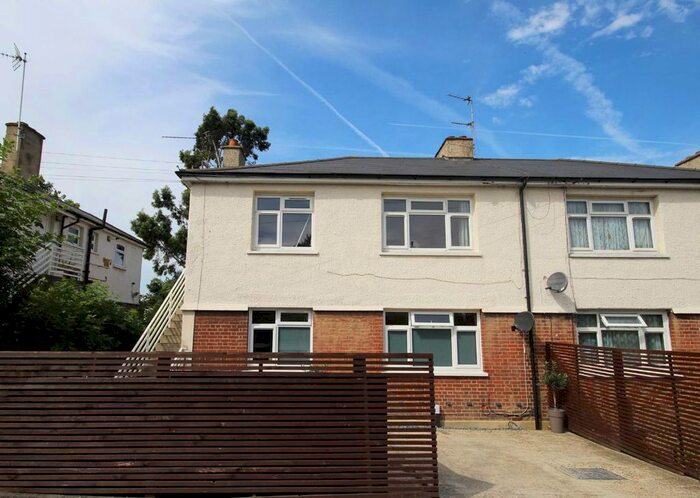 3 Bedroom Flat To Rent In Ash Grove, London, W5