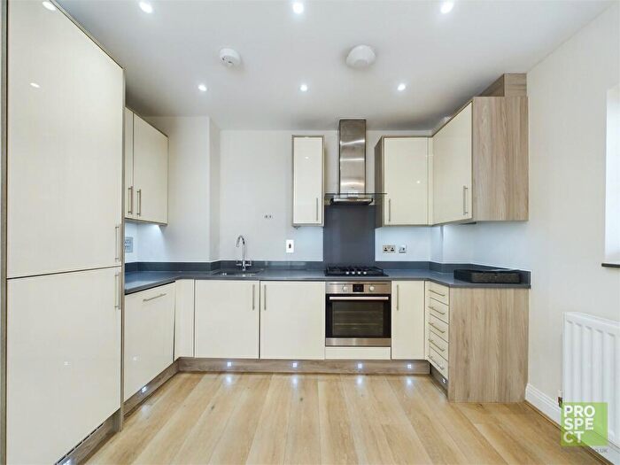 2 Bedroom Apartment To Rent In Bridge Avenue, Maidenhead, Berkshire, SL6