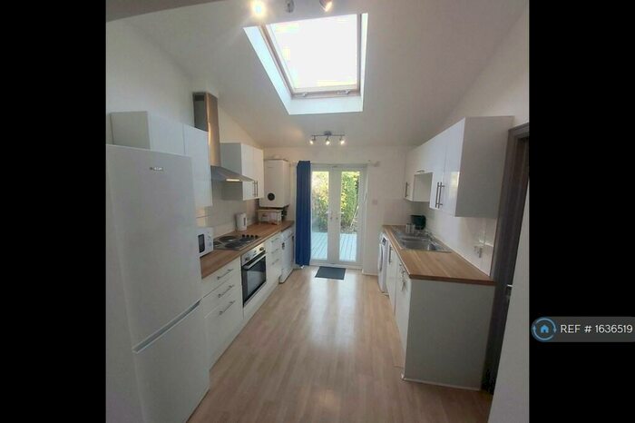5 Bedroom Terraced House To Rent In Sixth Avenue, Bristol, BS7