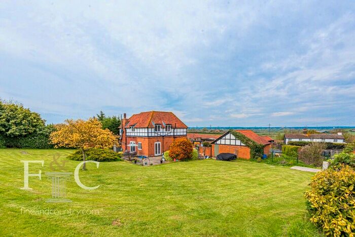 3 Bedroom Detached House For Sale In Holyfield, Essex - With Land, EN9