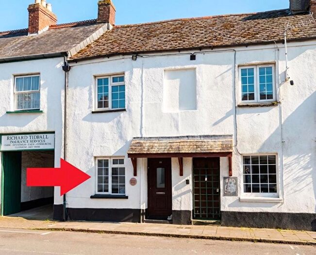 2 Bedroom Cottage For Sale In Bridge Street, Hatherleigh, Okehampton, EX20