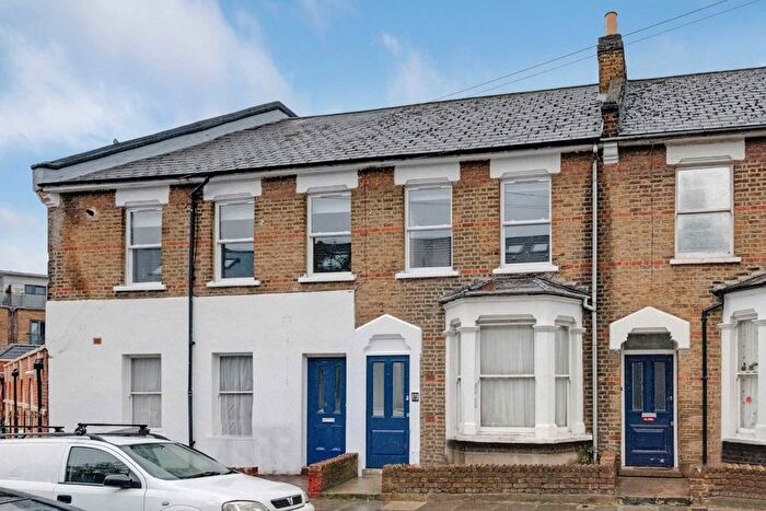 2 Bedroom Flat To Rent In Victor Road, Kensal Green, NW10