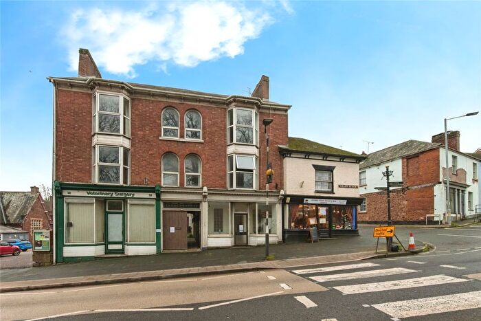 5 Bedroom Flat For Sale In East Street, Crediton, Devon, EX17