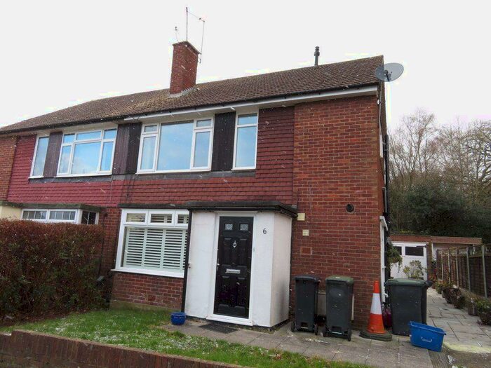 2 Bedroom Maisonette To Rent In Buckhurst Hill, IG9