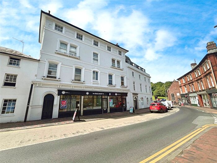 2 Bedroom Flat To Rent In Nevill Street, Tunbridge Wells, Kent, TN2