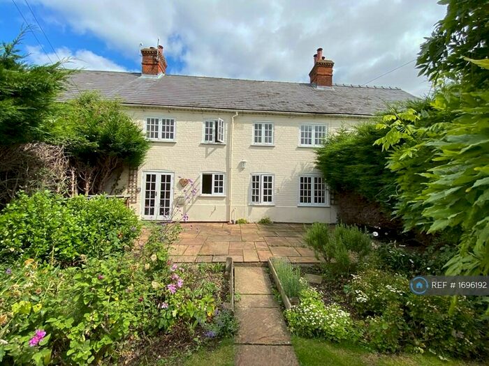 2 Bedroom Terraced House To Rent In Lower Farm Cottages, Biggleswade, SG18