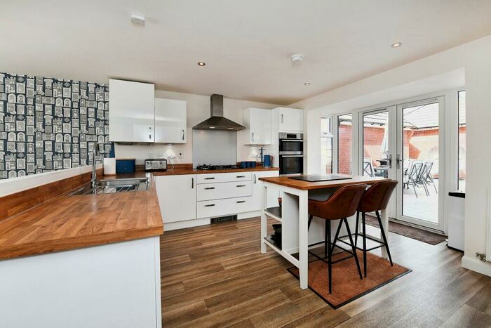 4 Bedroom Detached House For Sale In Regatta Road, Burnham-on-Crouch, Essex, CM0