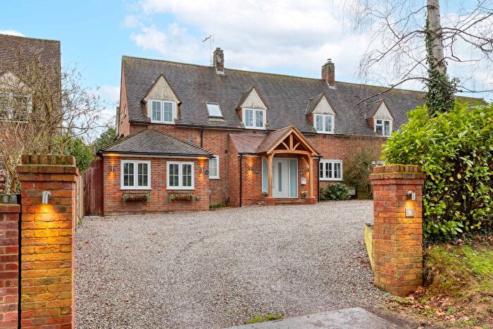 4 Bedroom Semi Detached House For Sale In Shephall Lane, Stevenage, Hertfordshire, SG2