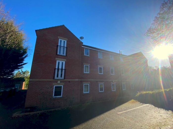 2 Bedroom Apartment To Rent In Church Street, Heanor, DE75