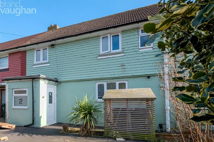 8 Bedroom Semi-Detached House To Rent In Bamford Close, Brighton, BN2