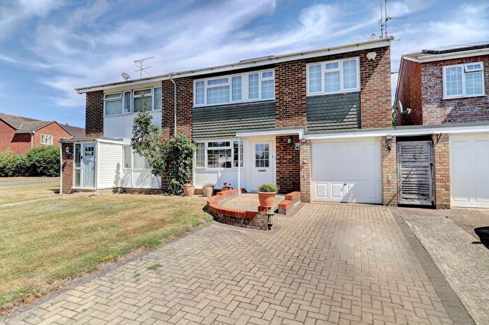 5 Bedroom Semi-Detached House For Sale In Wellfield, Hazlemere, Buckinghamshire, HP15