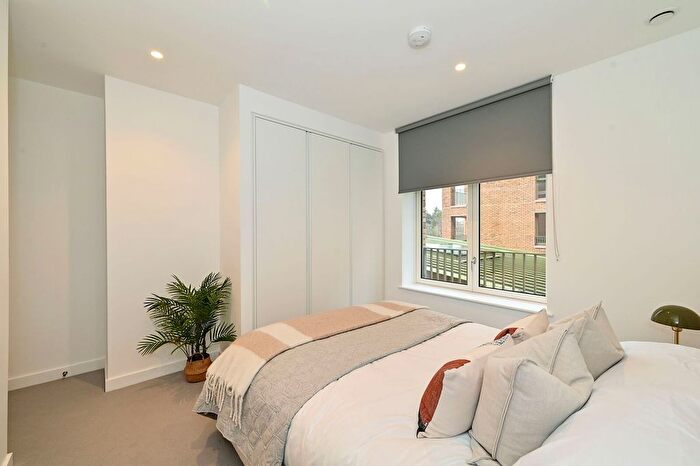 3 Bedroom Flat For Sale In Brent Cross Town, Brent Cross, NW2