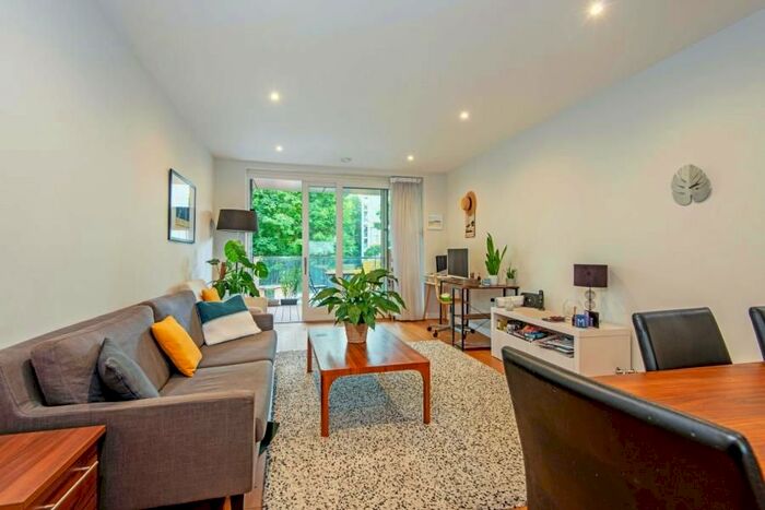 2 Bedroom Flat To Rent In Amberley Road, London, W9