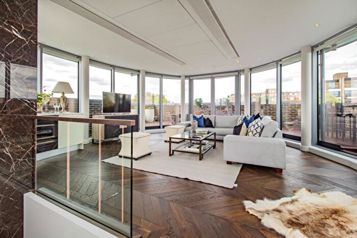 2 Bedroom Apartment To Rent In Grove End Road, St Johns Wood, NW8