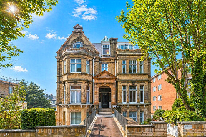 1 Bedroom Apartment For Sale In Eaton Garden Mansions, Hove, BN3