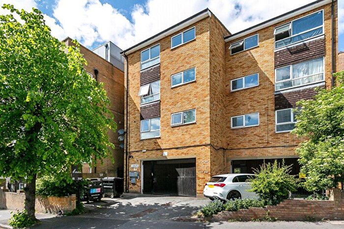 1 Bedroom Apartment For Sale In Oakfield Road, Croydon, CR0